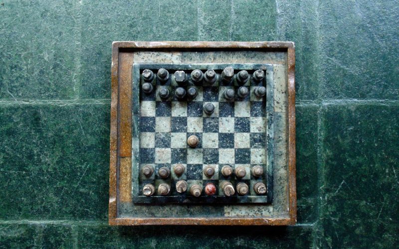 Ucraina e Iran, la settimana dei negoziati: chiudere una guerra, evitarne un’altra