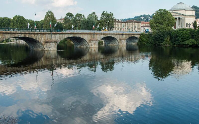 Acqua: la materia critica più preziosa del petrolio