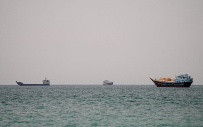 Iran: scaramucce nello Stretto di Hormuz e tensioni in Libano; per Vaticano, Occidente ha due pesi e due misure